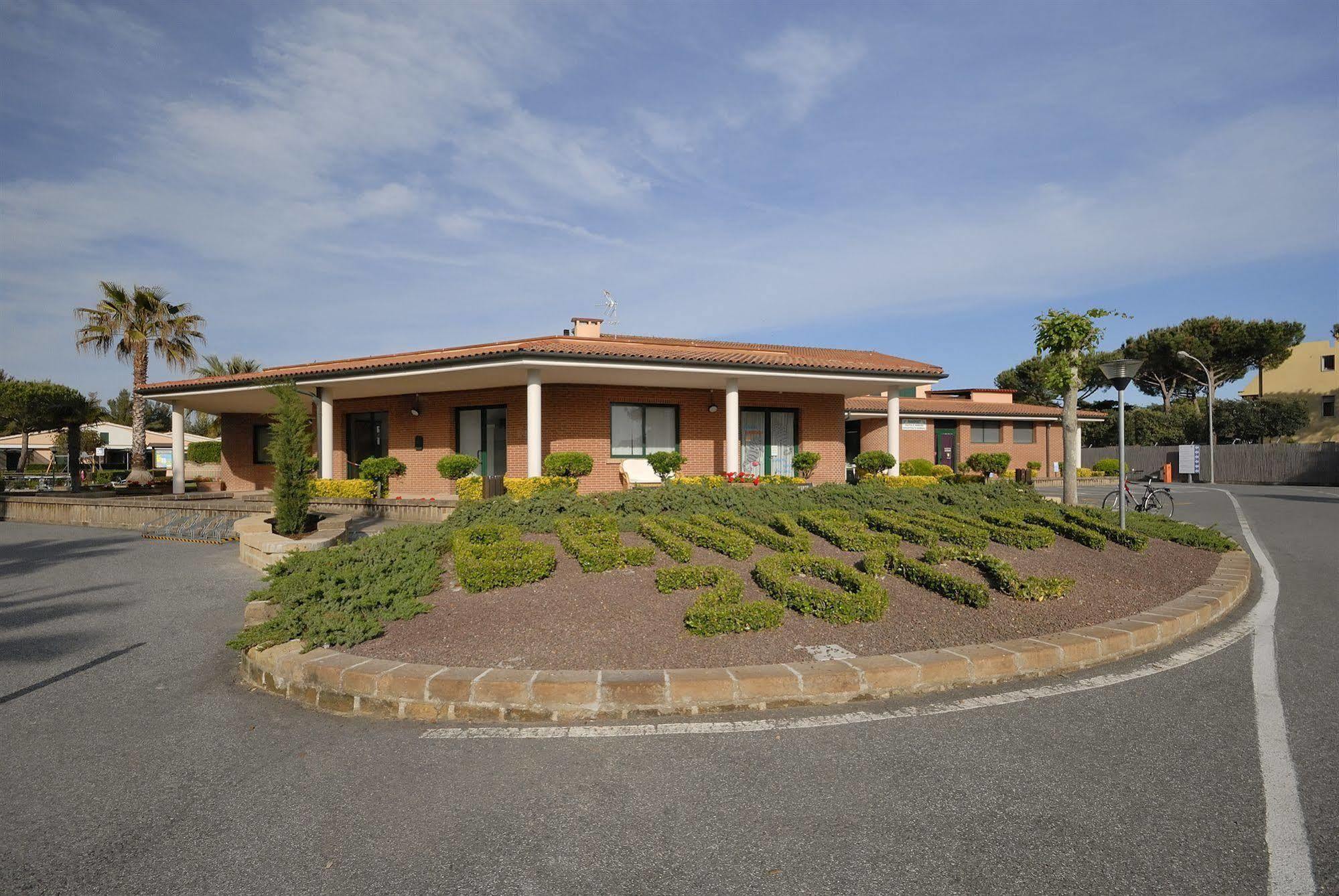 Villaggio Turistico La Cecinella Marina di Cecina Exterior foto