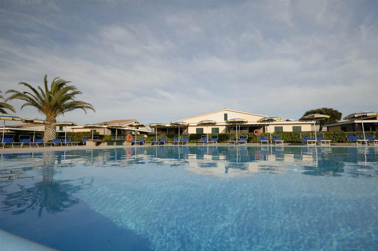 Villaggio Turistico La Cecinella Marina di Cecina Exterior foto