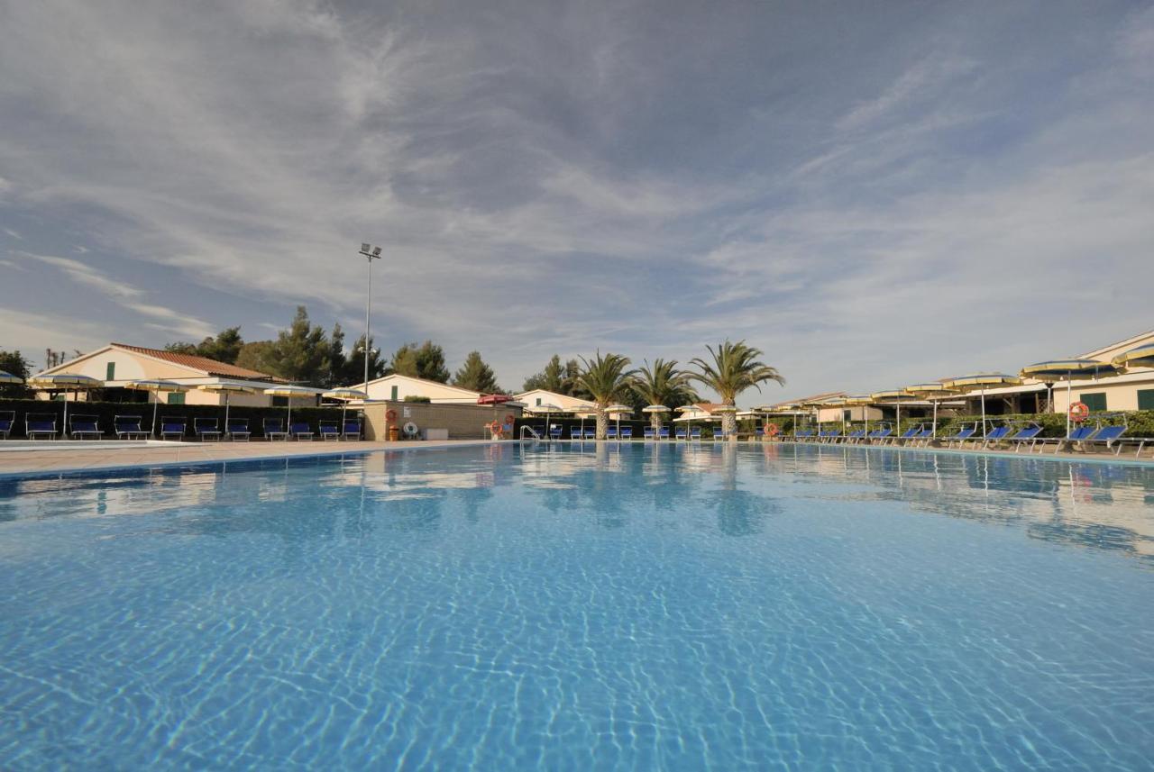 Villaggio Turistico La Cecinella Marina di Cecina Exterior foto